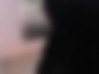 Live cam show with Nadia-saadiK1 - Striptease on Fit Hotties