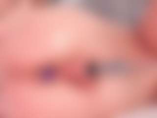 Nadia-saadiK1 MILF webcam performer live streaming