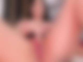 Live cam show with Nadia-saadiK1 - Oil on TeamSkeetLive