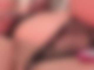 Nadia-saadiK1 MILF webcam performer live streaming