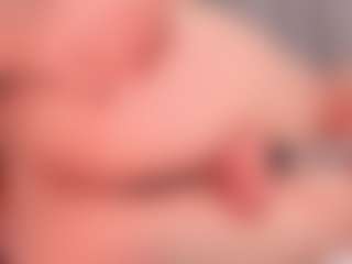 Live cam show with Nadia-saadiK1 - MILF on Milfs Live