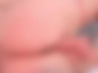 Live cam show with Nadia-saadiK1 - Cock Rating on TeamSkeetLive