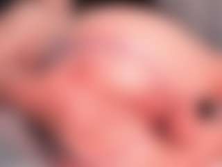Live cam show with Nadia-saadiK1 - Camel Toe on camwithhim.com