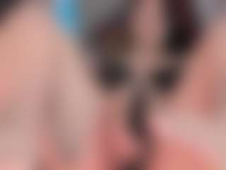 Live cam show with Nadia-saadiK1 - Toys on CamClone