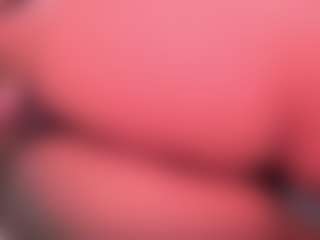 Live cam show with Nadia-saadiK1 - Spank Mature on AdultVida.com