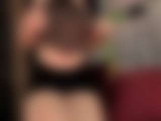 Nadia-saadiK1 MILF webcam performer live streaming