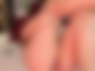 Nadia-saadiK1 MILF webcam performer live streaming