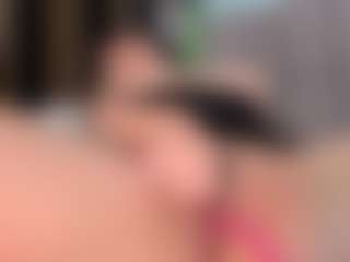 Live cam show with Nadia-saadiK1 - Mature on hrnylive.com