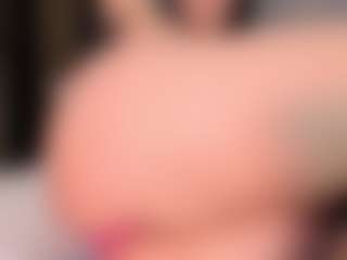 Live cam show with Nadia-saadiK1 - Mature on ObeyMaria