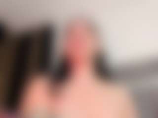 Live cam show with Nadia-saadiK1 - Control on https://playwithruby.com