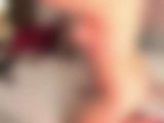 Live cam show with Nadia-saadiK1 - Striptease on CamSodaAdn
