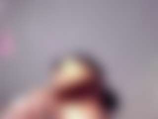 Live cam show with Sofii-James - BBW on milfzrlive.com