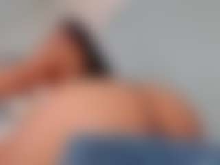 Sofii-James's Live Sex Cam Show
