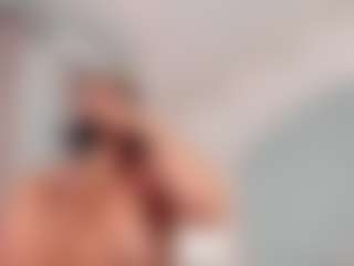 Sofii-James's Live Sex Cam Show