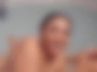 Sofii-James's Live Sex Cam Show