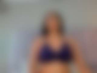 Sofii-James's Live Sex Cam Show