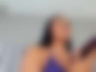 Sofii-James's Live Sex Cam Show