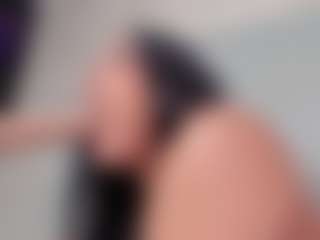 Live cam show with Sofii-James - Wild on StripNow
