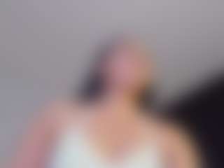 Sofii-James's Live Sex Cam Show