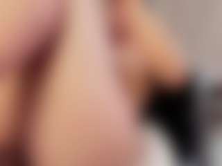 Live cam show with Sofii-James - Shaved on Camsoda