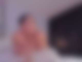 Live cam show with Sofii-James - BBW Teen (18+) on Camsoda
