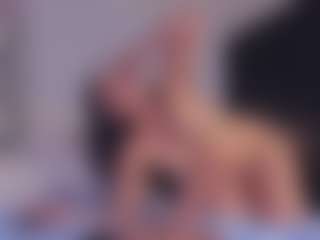 Sofii-James's Live Sex Cam Show