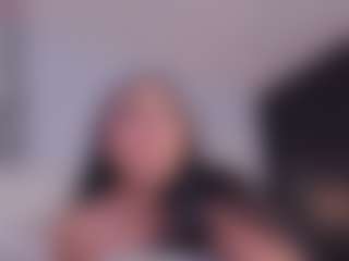 Sofii-James's Live Sex Cam Show