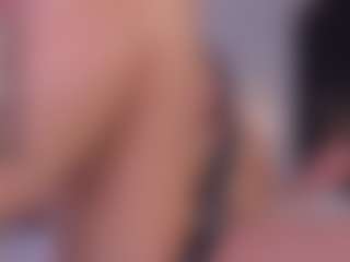 Sofii-James's Live Sex Cam Show