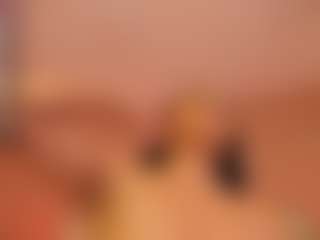 Live cam show with Sofii-James - Sexydance on CamClone
