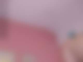 Live cam show with Sofii-James - Young Adult on Camsoda