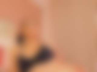 Live cam show with Sofii-James - Foot Fetish on CamClone