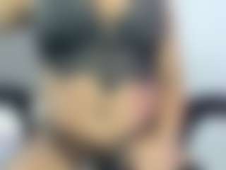 Live cam show with Hanna-1sweet - Big Ass on CamClone