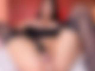 Live cam show with giorgia lodbrook - Living Room on intimatelivegirls.com