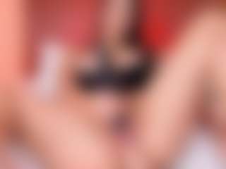 Live cam show with giorgia lodbrook - Living Room on Hubzter Live