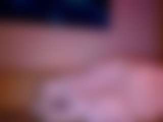 Live cam show with BriannaBrave - Tease on Fling VIP Chat