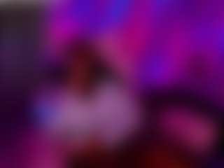 Live cam show with BriannaBrave - Ebony HD on Camsoda