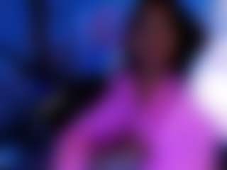 Live cam show with BriannaBrave - Curvy Teen (18+) on sexylive.show