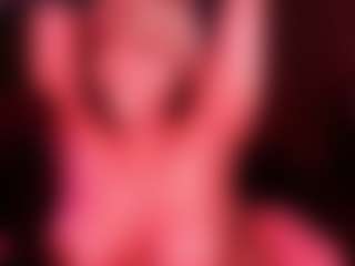 Live cam show with BriannaBrave - Ass Bouncing on AdultVida.com