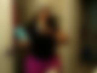 Live cam show with BriannaBrave - Curvy Teen (18+) on Hubzter Live