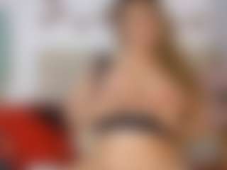 Live cam show with Genesis Zoe - Brown Hair on Adult Interactions