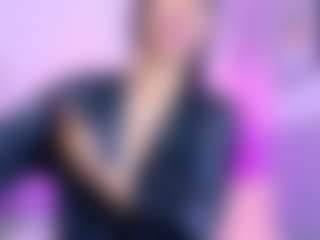 Live cam show with ANTONELLA - Facial on sexylive.show