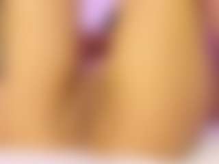 Live cam show with ANTONELLA - Threesome on StripNow