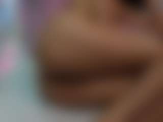 Live cam show with ANTONELLA - Facial on Camsoda