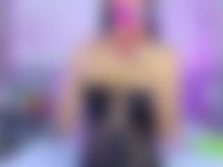 Live cam show with ANTONELLA - Facial on Soda Cam