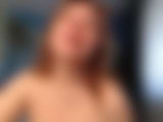 Masha MILF webcam performer live streaming