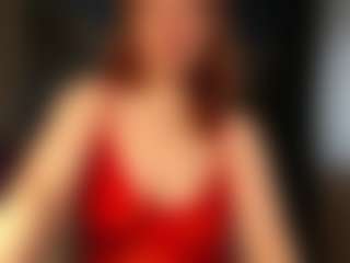 Masha MILF webcam performer live streaming