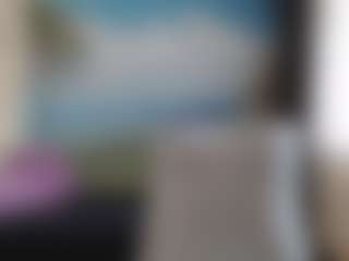 Live cam show with Masha - Green Eyes on CamClone