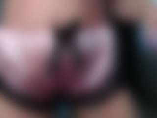 Live cam show with Masha - Spy Mature on CamwithHer