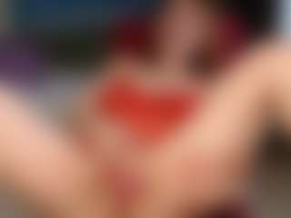 Masha MILF webcam performer live streaming