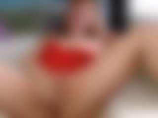 Live cam show with Masha - Fingers on liverealitysex.com